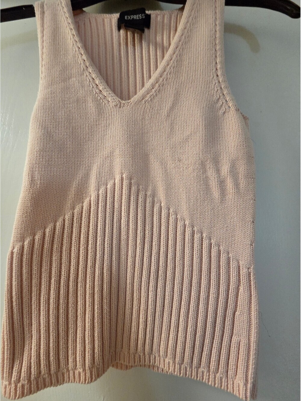 Express pink knit crop tank
